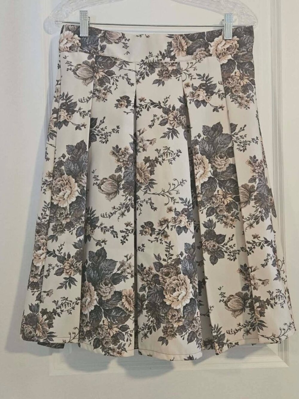Boutique Peru Floral Pleated Midi Skirt Ivory Taupe Gray Artisan Made